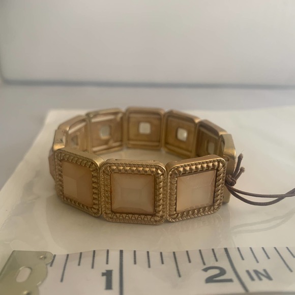 peach square gem set in gold tone bracelet NWT - Picture 3 of 5